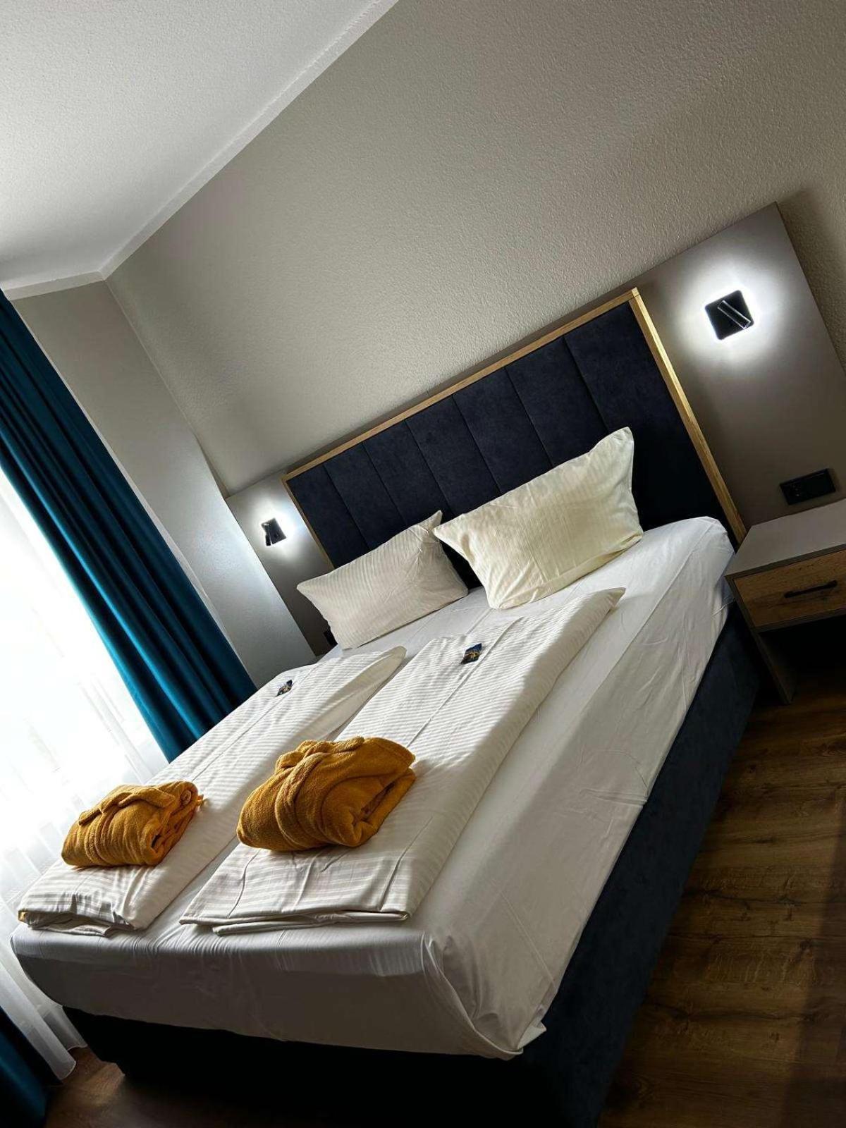 Arthotel Ana Petite Gersthofen Exterior photo