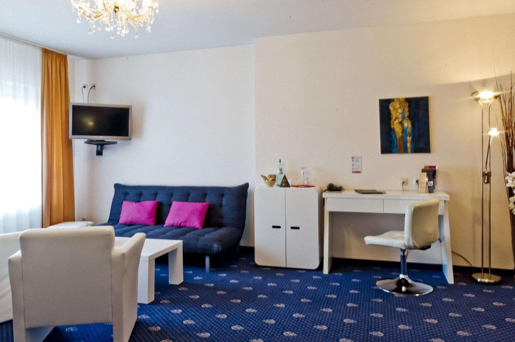 Arthotel Ana Petite Gersthofen Exterior photo