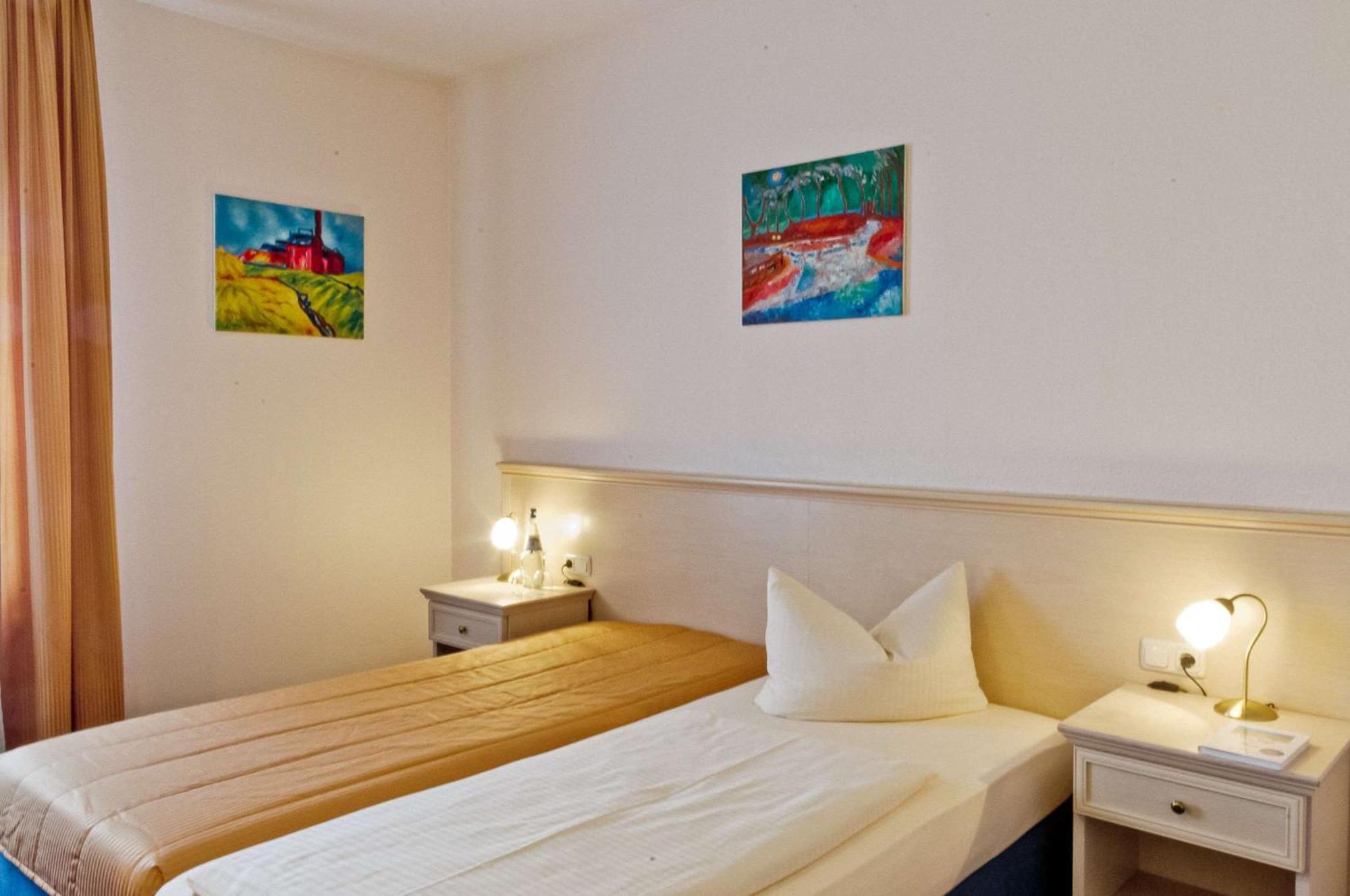 Arthotel Ana Petite Gersthofen Exterior photo
